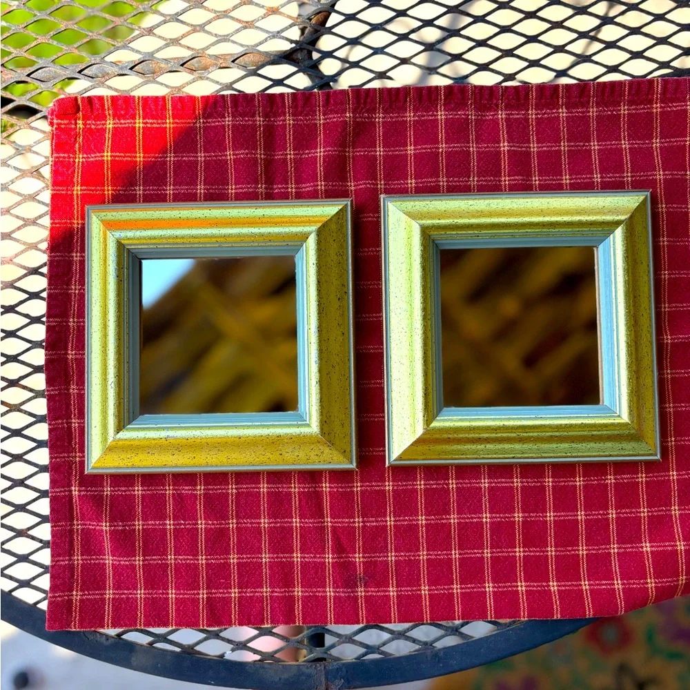 Gold Framed Wall Mirror Set 6X6”
